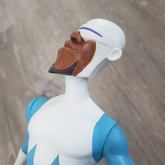 Vintage 2003 Frozone Disney Pixar Hasbro The Incredibles 10" Action Figure - Picture 12 of 12